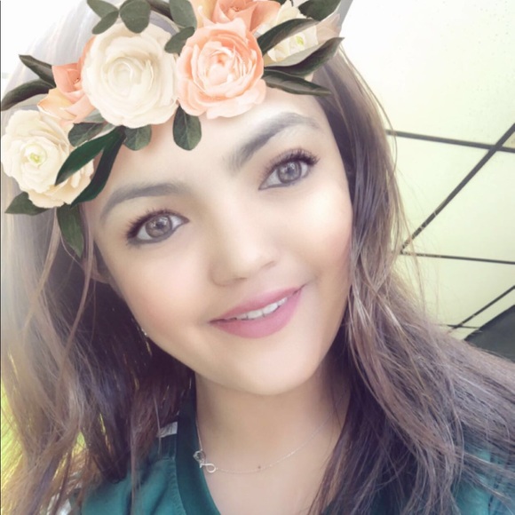 Meet your Posher, Mariela - Picture 1 of 1